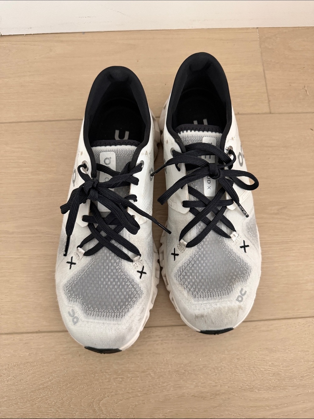 On cloud women’s shoes